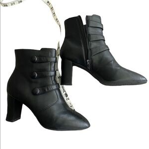 Clark's Women's Boots size 9M